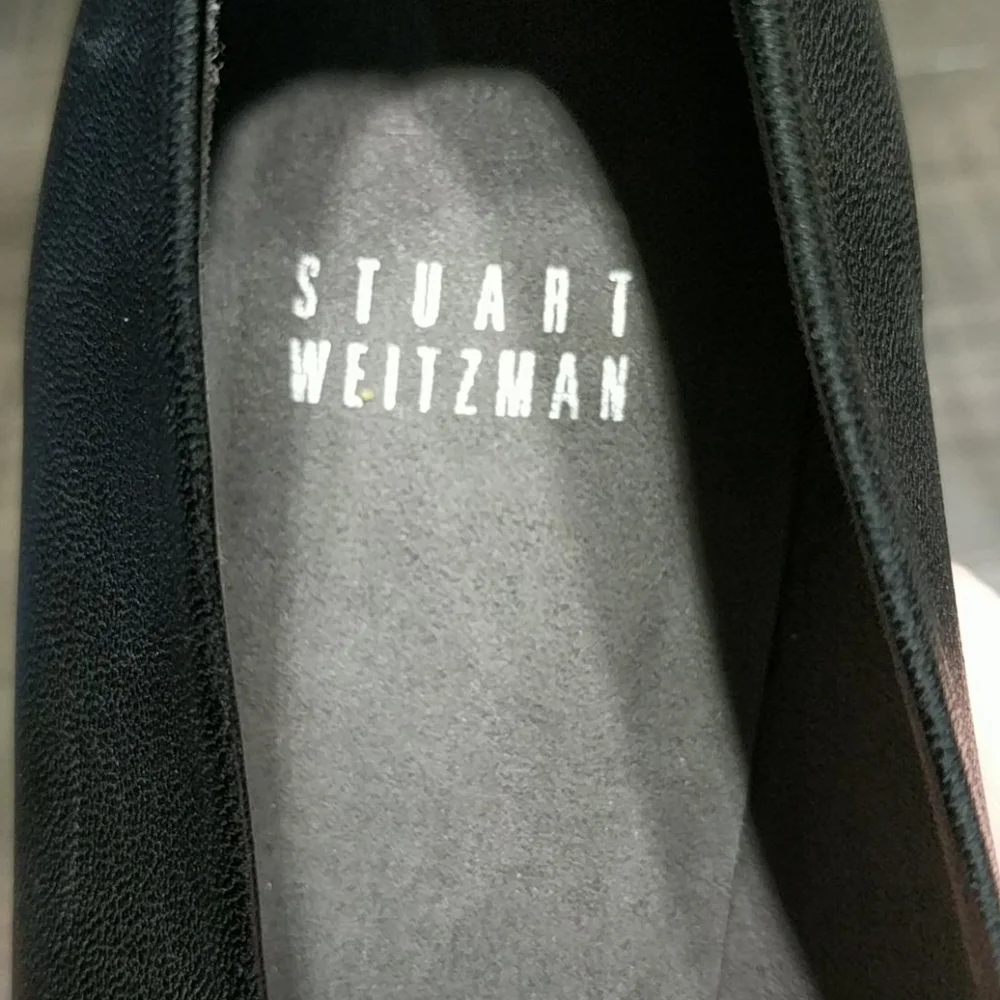 Stuart Weitzman leather w/ patent leather heels - Picture 7 of 9